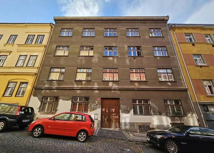 Artistic Designer Zizkov Appartement