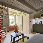 Artistic Designer Zizkov Apartment Prag